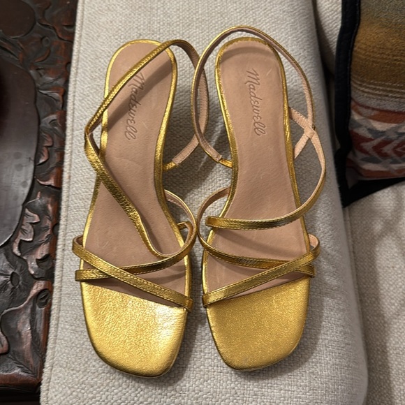 Madewell The Felicia Slingback Sandal in Bright Gold - Picture 6 of 9